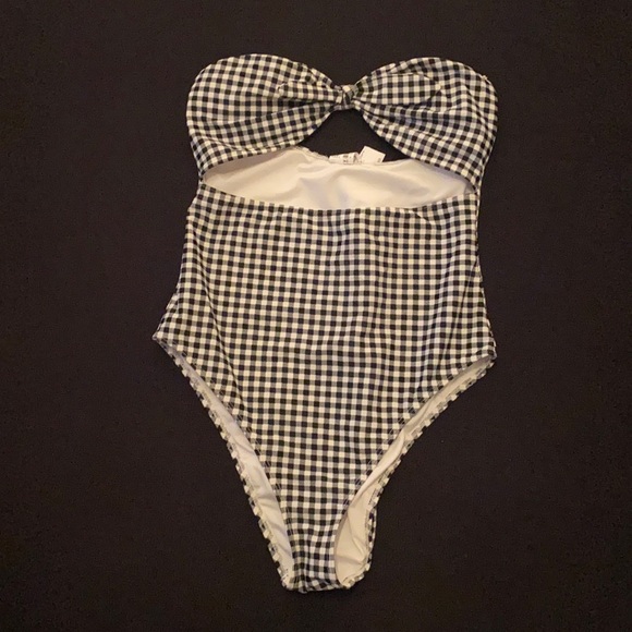 Gingham Bathing suit. All $20 items in my closet are 2 /$30 - Picture 1 of 3
